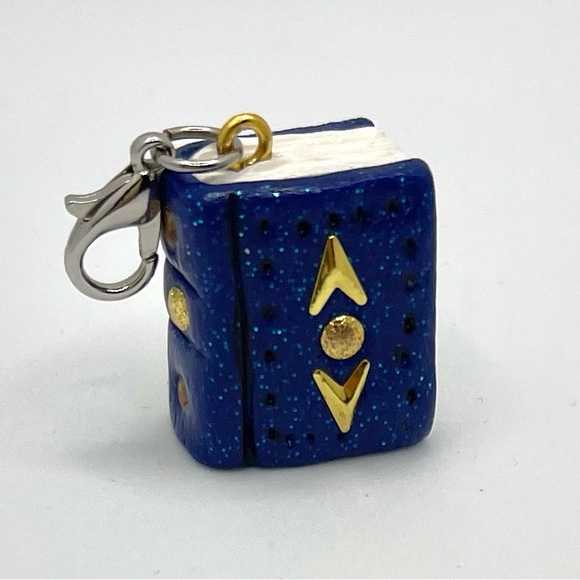 Unique Book Pendant-miniature Polymer Clay keychain book-One of a kind mini book - Picture 8 of 13